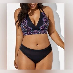 MEET CURVE Chic Black and Purple Patterned Bikini Top
